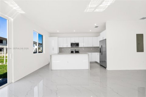 Townhouse in Miami, Florida 5 bedrooms № 2069642 - photo 9