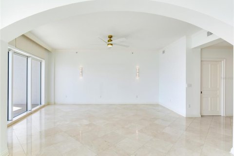 Condo in Tampa, Florida, 3 bedrooms № 2125299 - photo 19