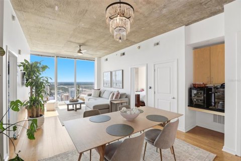 Condo in Orlando, Florida, 2 bedrooms  № 2222532 - photo 10