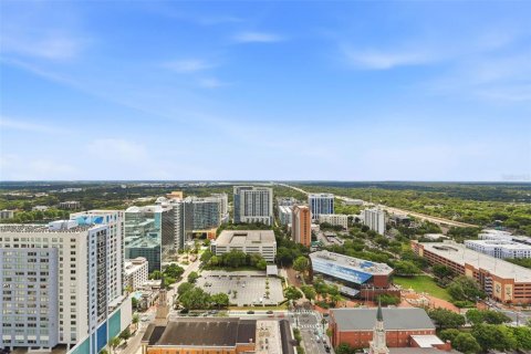 Condo in Orlando, Florida, 2 bedrooms  № 2222532 - photo 29