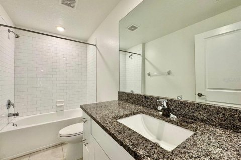 Touwnhouse à louer à Tampa, Floride: 3 chambres, 180.69 m2 № 2151191 - photo 25