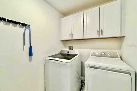 Touwnhouse à louer à Tampa, Floride: 3 chambres, 180.69 m2 № 2151191 - photo 26