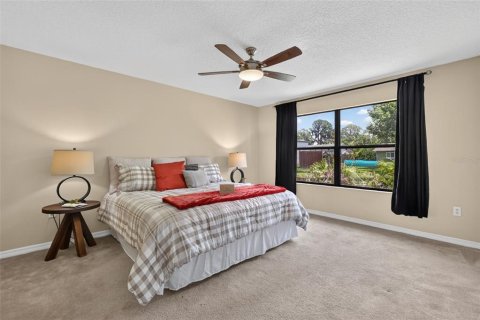 Condo in Tavares, Florida, 2 bedrooms № 2267086 - photo 19