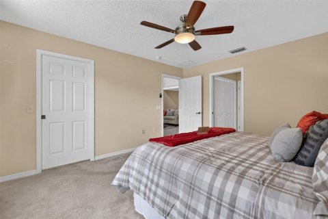 Condo in Tavares, Florida, 2 bedrooms № 2267086 - photo 20