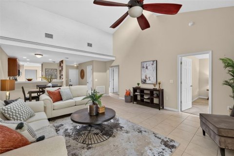 Condo in Tavares, Florida, 2 bedrooms № 2267086 - photo 14
