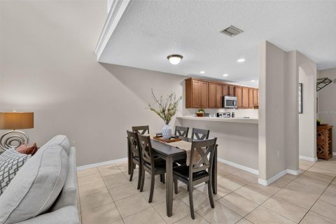 Condo in Tavares, Florida, 2 bedrooms № 2267086 - photo 10