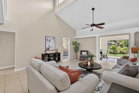 Condo in Tavares, Florida, 2 bedrooms № 2267086 - photo 12