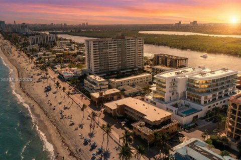 Condo à Hollywood, Floride, 1 chambre  № 2008238