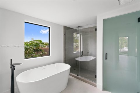 Adosado en venta en Miami, Florida, 3 dormitorios, 207.82 m2 № 2025408 - foto 17