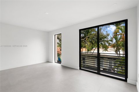 Adosado en venta en Miami, Florida, 3 dormitorios, 207.82 m2 № 2025408 - foto 15