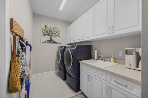 Villa ou maison à vendre à Port St. Lucie, Floride: 3 chambres, 211.63 m2 № 2390134 - photo 11
