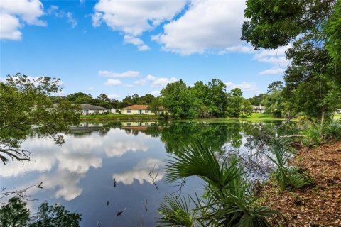 Townhouse in Alachua, Florida 2 bedrooms, 84.54 sq.m. № 1740801 - photo 21