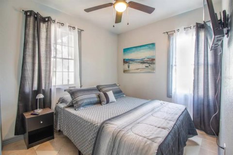 Villa ou maison à louer à Orlando, Floride: 3 chambres, 95.04 m2 № 531272 - photo 13
