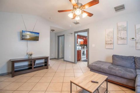 Villa ou maison à louer à Orlando, Floride: 3 chambres, 95.04 m2 № 531272 - photo 22