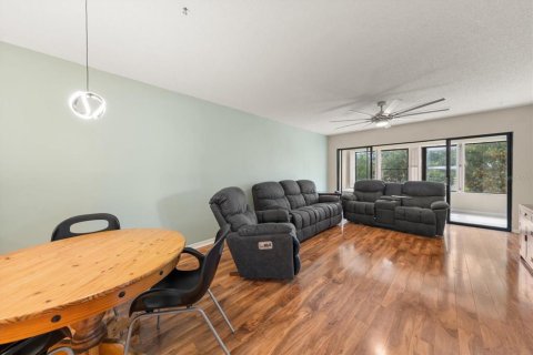 Condo in Belleair, Florida, 2 bedrooms  № 2208317 - photo 19