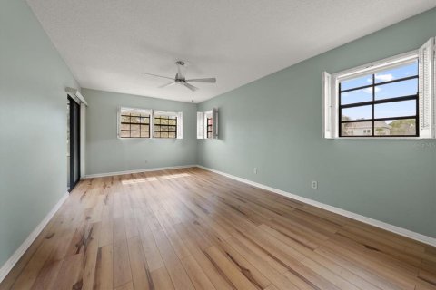 Condo in Belleair, Florida, 2 bedrooms  № 2208317 - photo 26