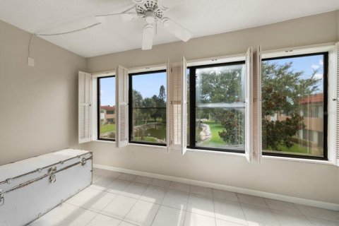 Condo in Belleair, Florida, 2 bedrooms  № 2208317 - photo 21