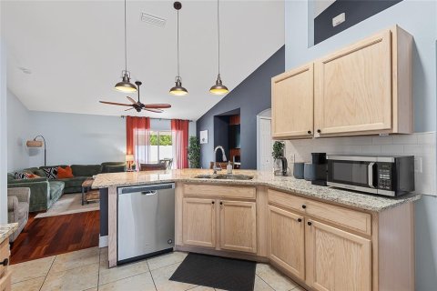 House in Palm Coast, Florida 3 bedrooms, 153.85 sq.m. № 1908716 - photo 18