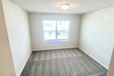 Townhouse in Davenport, Florida 3 bedrooms, 157.84 sq.m. № 2329627 - photo 10