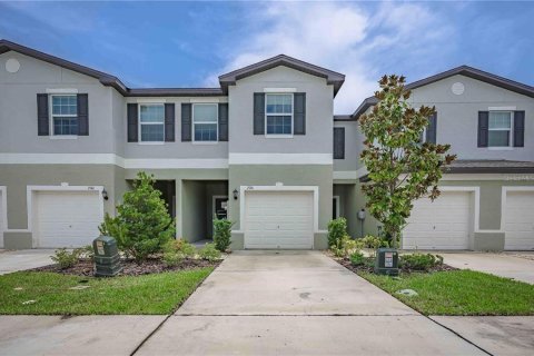 Adosado en Lutz, Florida 3 dormitorios, 151.8 m2 № 2093860