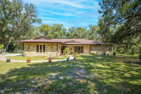 House in Dunnellon, Florida 3 bedrooms, 222.87 sq.m. № 1613187 - photo 7