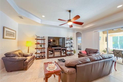 Casa en venta en DeLand, Florida, 4 dormitorios, 273.88 m2 № 2157340 - foto 11
