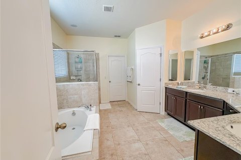 Casa en venta en DeLand, Florida, 4 dormitorios, 273.88 m2 № 2157340 - foto 19