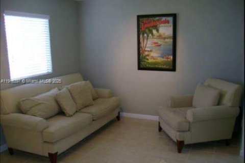 Condominio en venta en Miami, Florida, 1 dormitorio, 39.3 m2 № 2082510 - foto 4