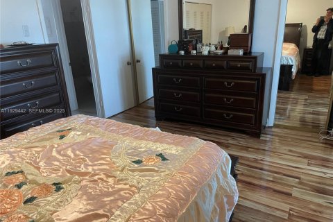 Купить кондоминиум в Майами-Гарденс, Флорида 1 спальня, 77.67м2, № 1987777 - фото 16