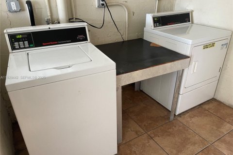 Купить кондоминиум в Майами-Гарденс, Флорида 1 спальня, 77.67м2, № 1987777 - фото 17