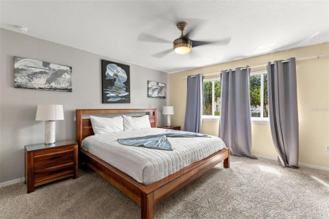 Villa ou maison à vendre à Clermont, Floride: 5 chambres, 212 m2 № 2314101 - photo 11