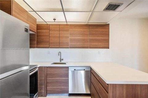 Condo à North Miami Beach, Floride, 3 chambres  № 2182579