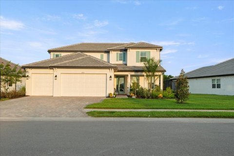 House in Lakewood Ranch, Florida 5 bedrooms, 353.68 sq.m. № 2238164