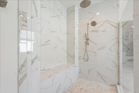 Купить виллу или дом в Лейквуд Ранч, Флорида 15 комнат, 353.68м2, № 2238164 - фото 27
