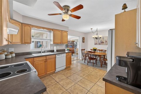 Villa ou maison à vendre à Clearwater, Floride: 2 chambres, 93 m2 № 1910687 - photo 20