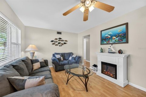 Villa ou maison à vendre à Clearwater, Floride: 2 chambres, 93 m2 № 1910687 - photo 12