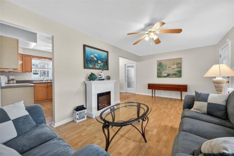 Villa ou maison à vendre à Clearwater, Floride: 2 chambres, 93 m2 № 1910687 - photo 3