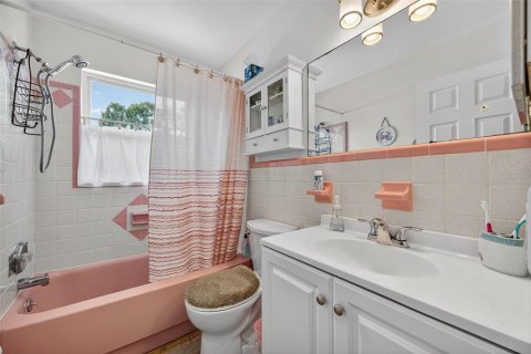 Villa ou maison à vendre à Clearwater, Floride: 2 chambres, 93 m2 № 1910687 - photo 8