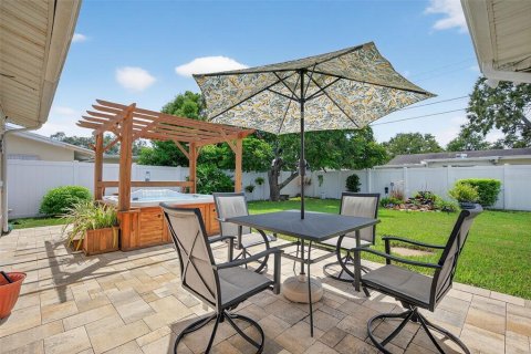 Villa ou maison à vendre à Clearwater, Floride: 2 chambres, 93 m2 № 1910687 - photo 11