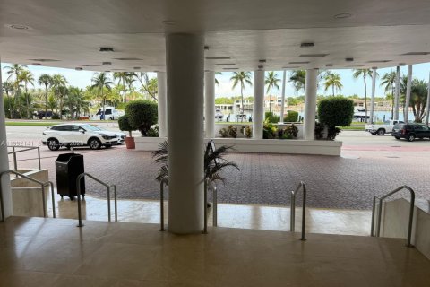 Copropriété à louer à Miami Beach, Floride: 2 chambres, 89.56 m2 № 2056750 - photo 1