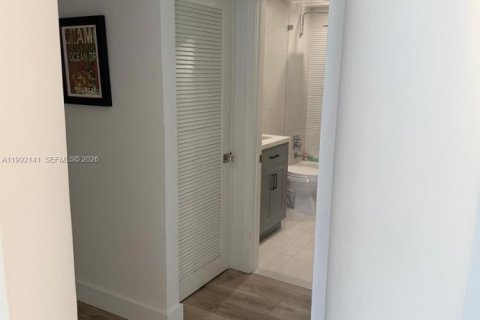 Copropriété à louer à Miami Beach, Floride: 2 chambres, 89.56 m2 № 2056750 - photo 18