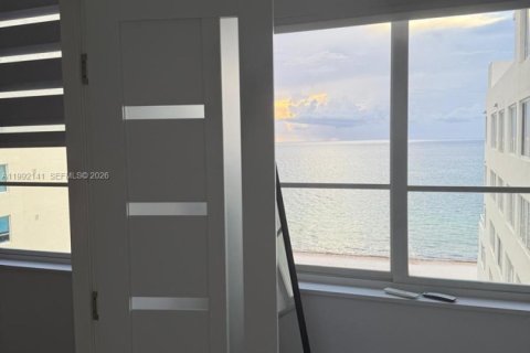 Copropriété à louer à Miami Beach, Floride: 2 chambres, 89.56 m2 № 2056750 - photo 15