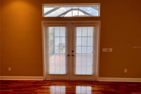 House in The Villages, Florida 3 bedrooms, 336.31 sq.m. № 1732406 - photo 6