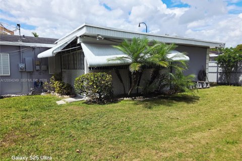 Купить виллу или дом в Майами, Флорида 3 спальни, 105.63м2, № 2068411 - фото 22