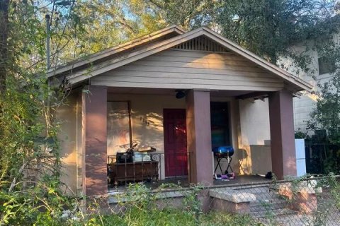 House in Jacksonville, Florida 3 bedrooms, 93.46 sq.m. № 880036 - photo 1