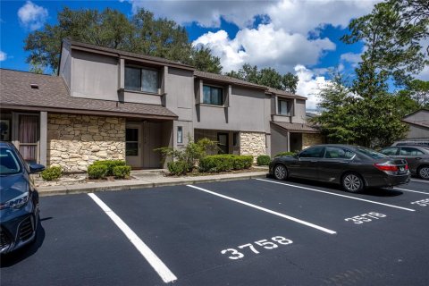 Townhouse in Gainesville, Florida 2 bedrooms, 115.57 sq.m. № 2384268