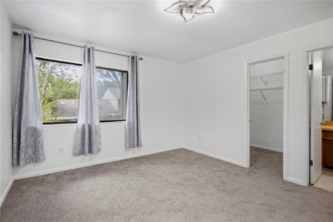 Townhouse in Gainesville, Florida 2 bedrooms, 115.57 sq.m. № 2384268 - photo 23