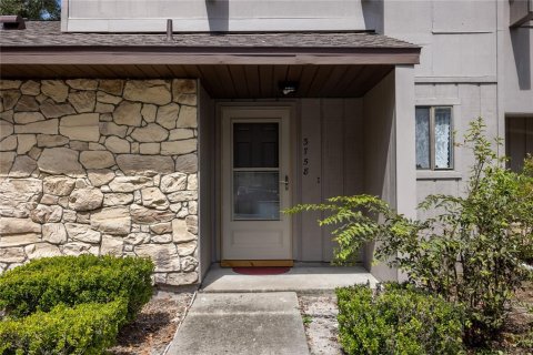 Townhouse in Gainesville, Florida 2 bedrooms, 115.57 sq.m. № 2384268 - photo 5