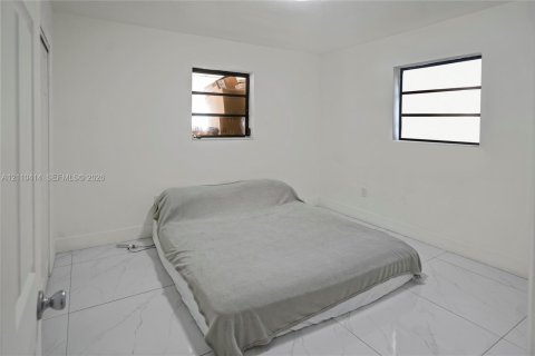 Villa ou maison à louer à Miami Gardens, Floride: 3 chambres, 123.19 m2 № 2426293 - photo 8