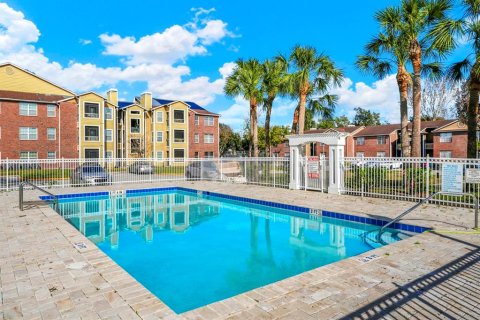 Condo in Orlando, Florida, 2 bedrooms  № 1570757 - photo 23
